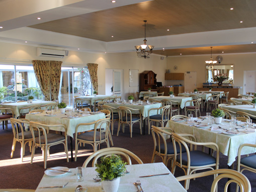 diningroom oude westhof retirement village